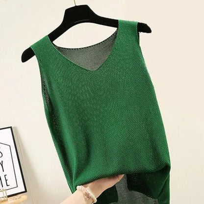 Blusa sin manga cuello tipo v
