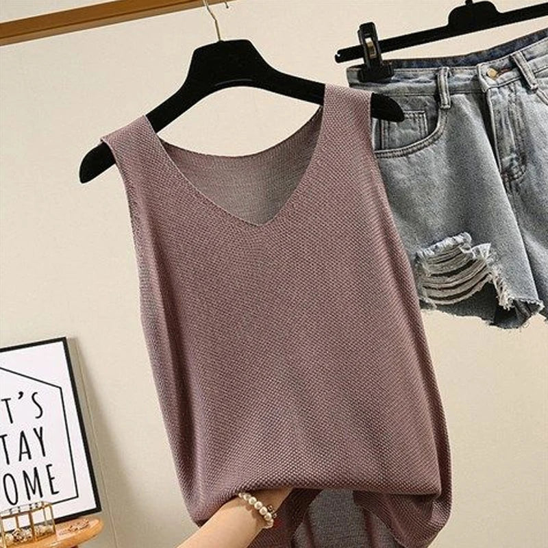 Blusa sin manga cuello tipo v